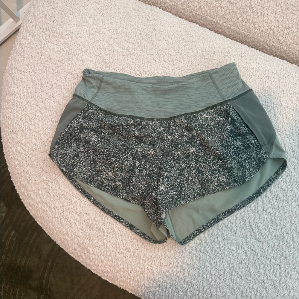 Outdoor Voices 2.5 Hudson Shorts